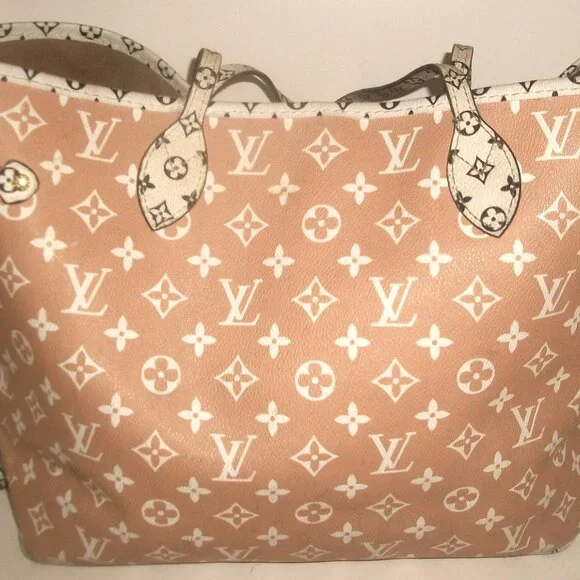 Huge PVC Shoulder Tote in Style of Monogram Shoulder Tote NOT Louis Vuitton - Picture 4 of 11